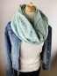 Preview: Schal aus Baumwollmusselin in mint mit Glitzerflakes und dunkelblauem Saum