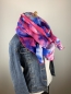 Preview: Schal aus Baumwollmusselin in pink, dunkelblauer, rosa Batik Optik und pinkem Saum