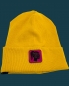 Preview: Hipster Beanie in der Farbe Senfgelb mit pinkem Label "Happiness is the best MAKE UP"