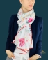 Preview: Schal aus Seide und Baumwolle in der Farbe Weiß mit Blumenprint