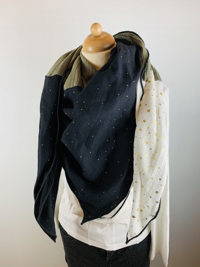 Schal aus Baumwollmusselin in schwarz mit goldenen Tropfen, weiß mit goldenen Glitzer Flakes und olivgrün