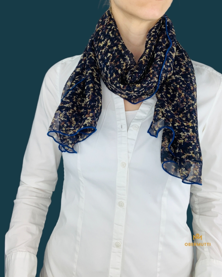 Preview: Schal aus Seide in der Farbe Dunkelblau mit Leo Muster