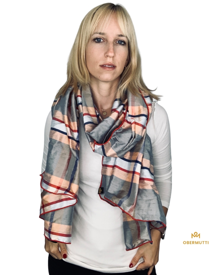 Preview: Schal aus Seide in den Farben Creme, Apricot, Rot, Marineblau gestreift