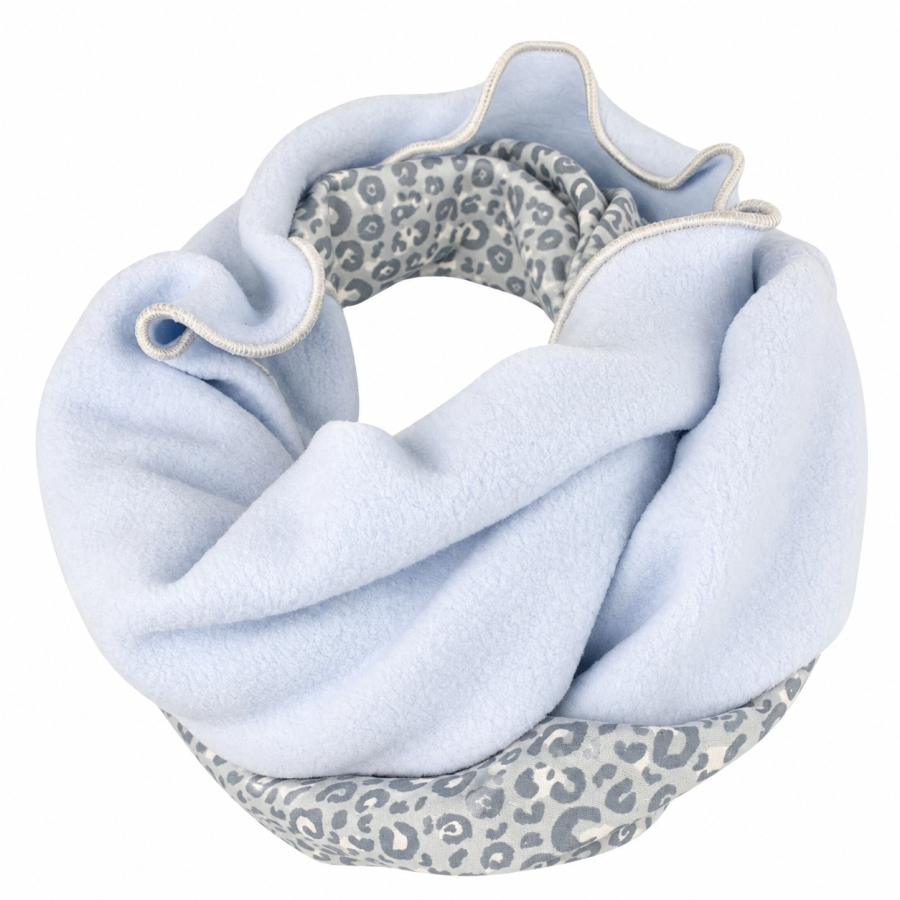 Schal aus Baumwolle in den Farben Grau Leoprint und Hellblau Fleece