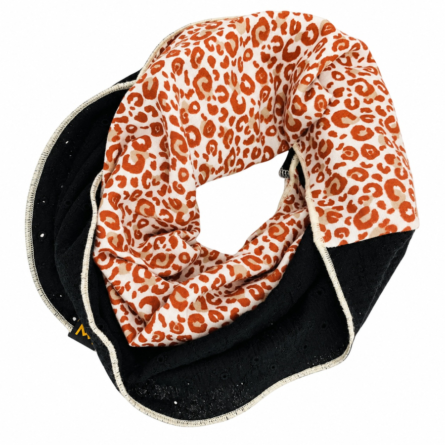 Schal aus Baumwolle in den Farben Schwarz mit Lochstickerei und Creme mit Rostrot - Leoprint