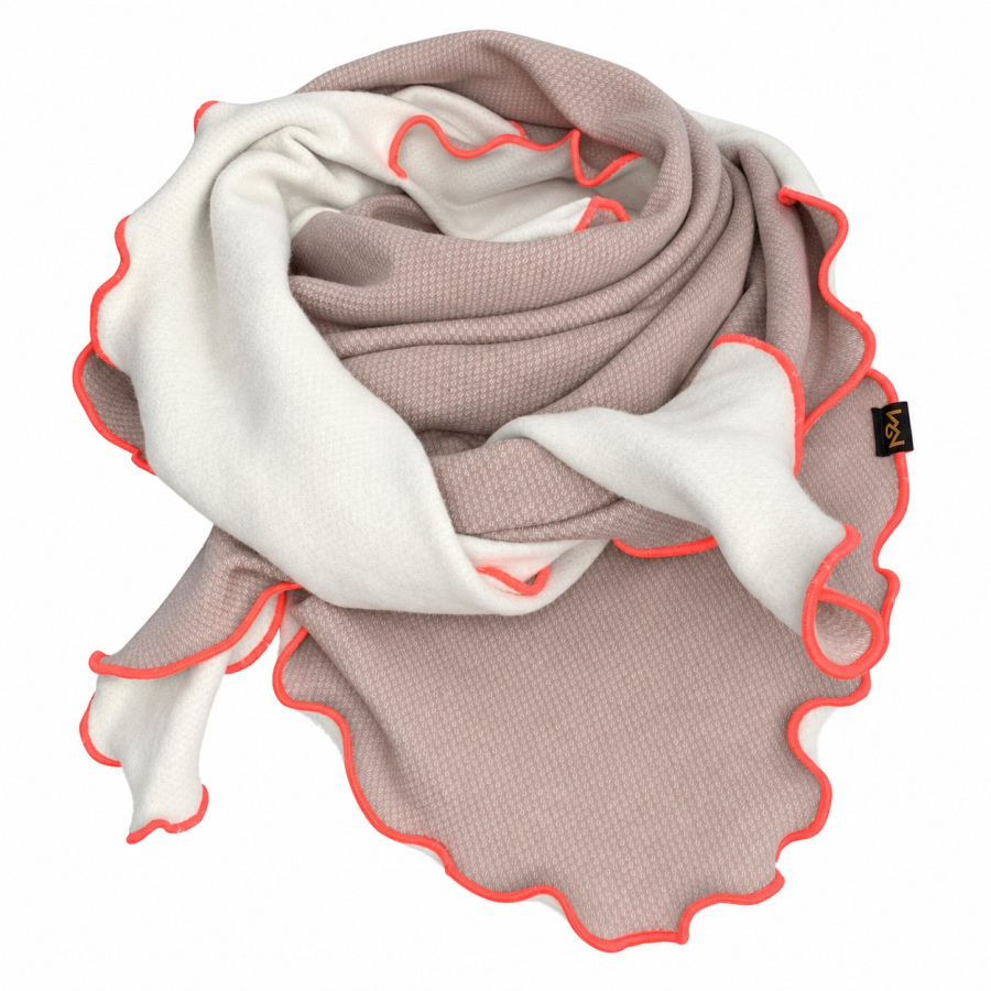 Schal aus Baumwolle und Lyoncell in den Farben Creme und Cremeweiß