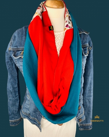 Schal aus Baumwolle in den Farben Petrol, Rot und Blumenmuster