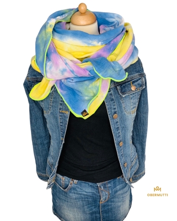 Schal aus Baumwolle im Batik Style in den Farben Hellblau, Gelb und Flieder