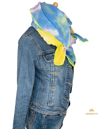 Schal aus Baumwolle im Batik Style in den Farben Hellblau, Gelb und Flieder