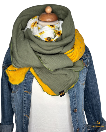 Schal aus Baumwolle in den Farben Senfgelb mit Glitzerfalkes, Olivegrün und weiß mit Sonnenblumen