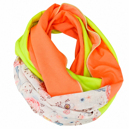 Schal aus Baumwolle in den Farben Neongrün, Neonorange und Weiß mit Blütenprint